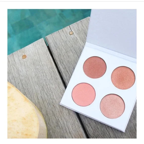 Seraphine Botanicals Happy Hibiscus Blush Pallette - Picture 3 of 5